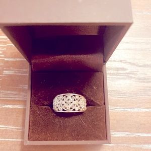 Zales Silver Floral Diamond Ring - size 4